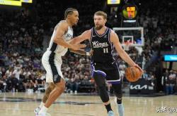 NBA传闻：内部人(rén)士透露騎(qí)士和老鹰或有意交易多曼塔斯·萨博尼斯