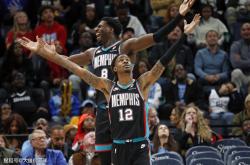 美(měi)媒曝灰熊准备交易(yì)贾莫(mò)兰特索要的(de)籌(chóu)码