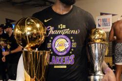 科比前隊(duì)友：2020年湖人总冠军是过去六年最难的(de)！