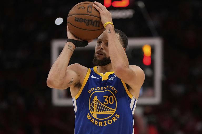 NBA仅4位常规赛“千胜将军”乔丹差294场、科比差164场，詹杜库呢？