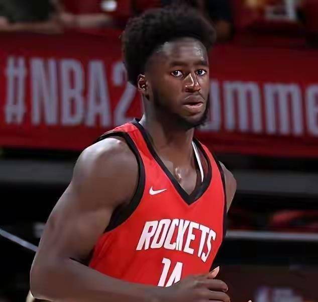 就在凌晨，NBA季前赛传来火箭对阵老鹰新消息，三大对决决定季后赛走势