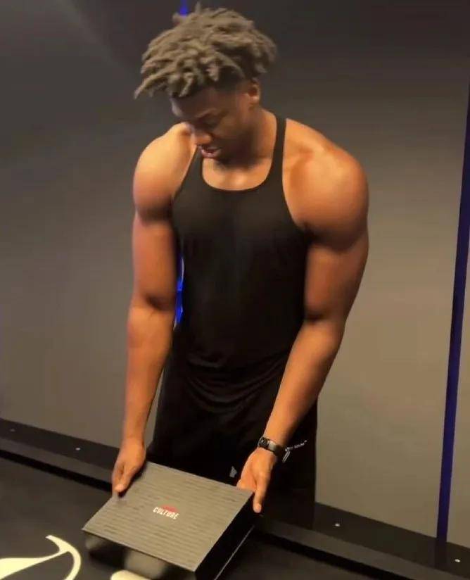 流弊！曝上海队又有重磅签约！这可是NBA盖帽王