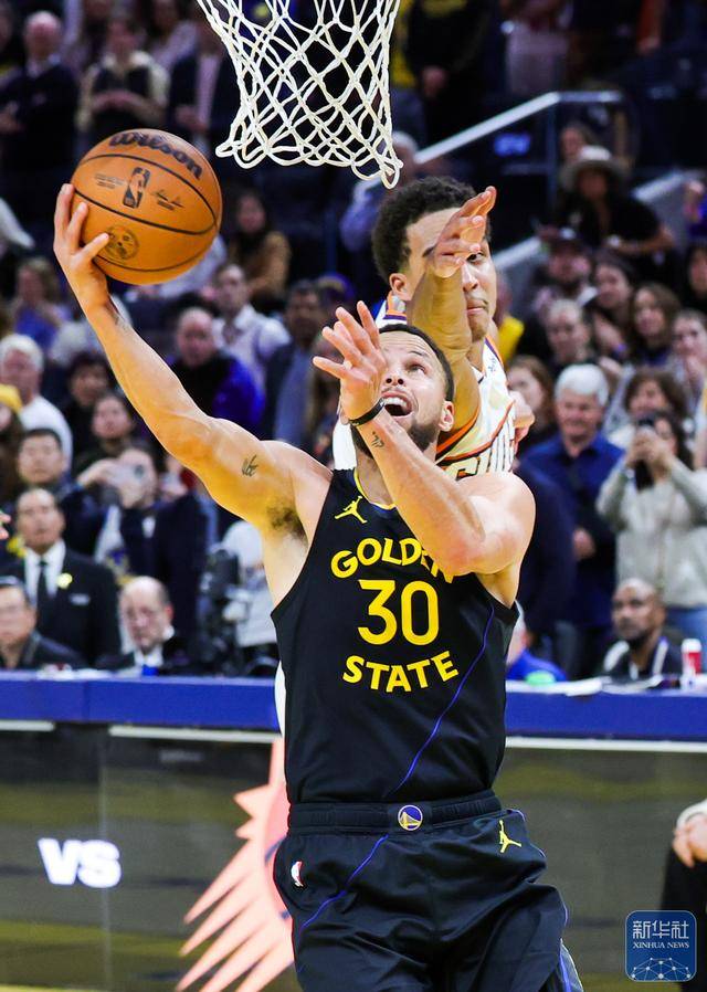 NBA常规赛丨勇士胜太阳