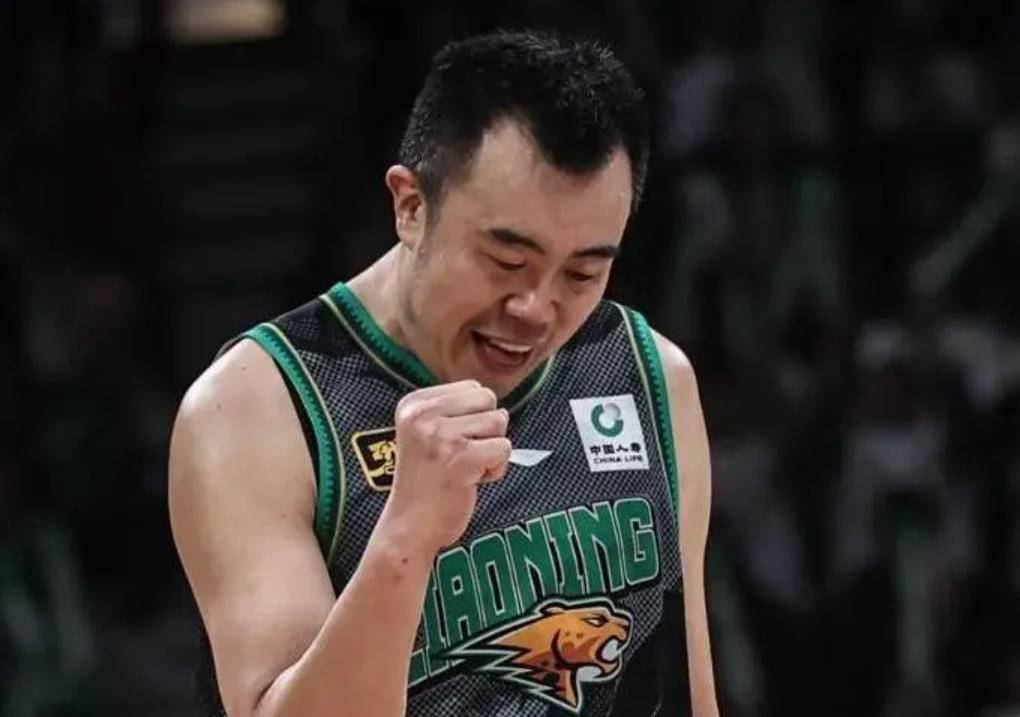 韩德君暂缓退役仪式计划，或将与李晓旭共同举办仪式？