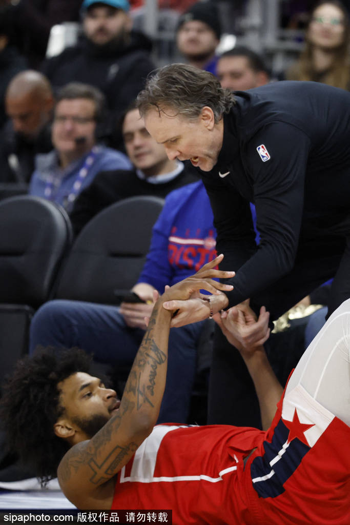 CJ麦科勒姆狂砍46分，奇才大胜老鹰；魔术迎战76人