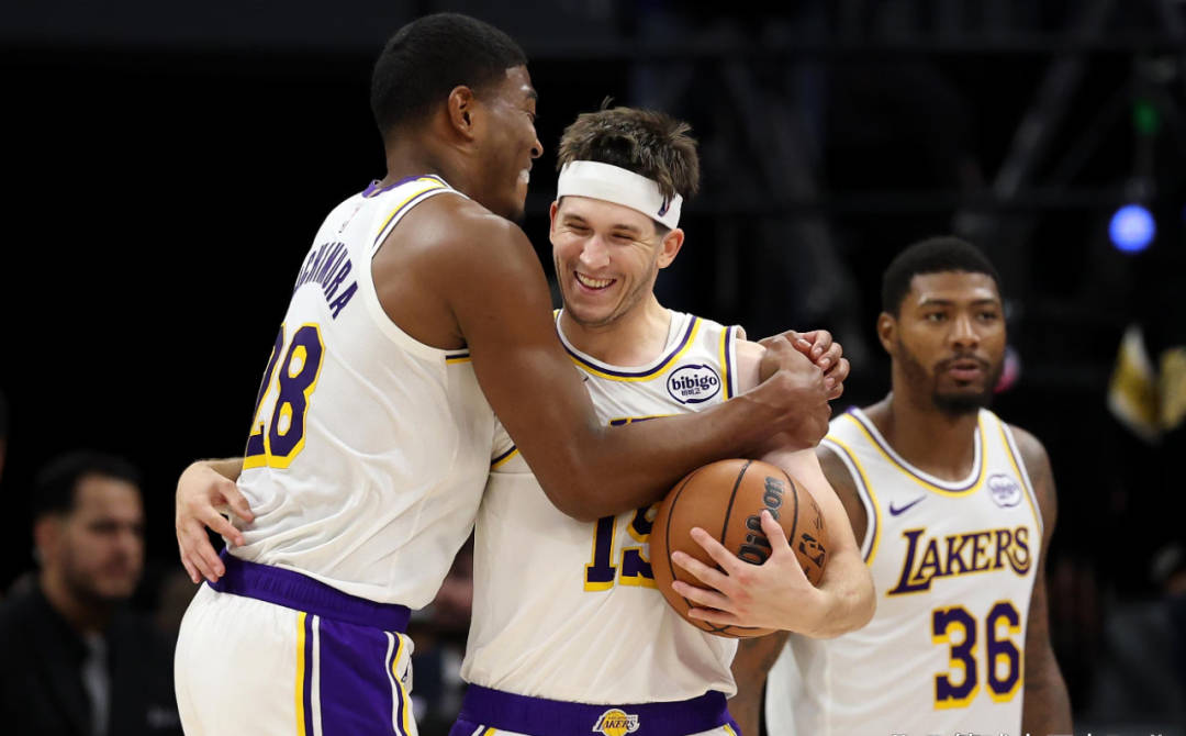 NBA全明星人选里夫斯的顶薪合同前景如何？