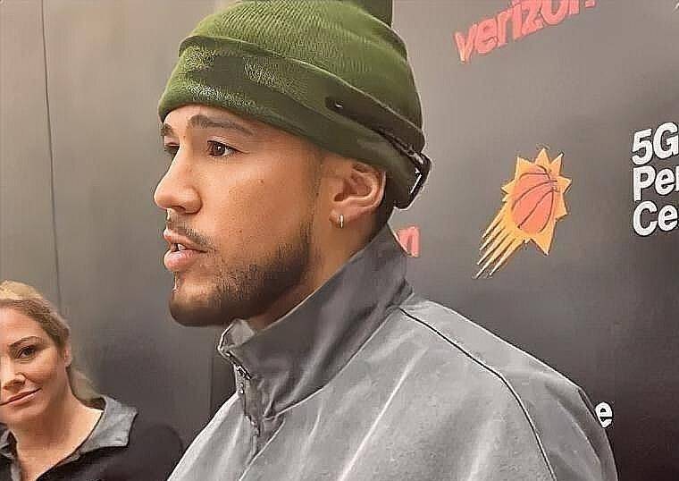 布克彻底怒了！炮轰NBA裁判“双标”成灾，还要求直接废掉裁判报告！