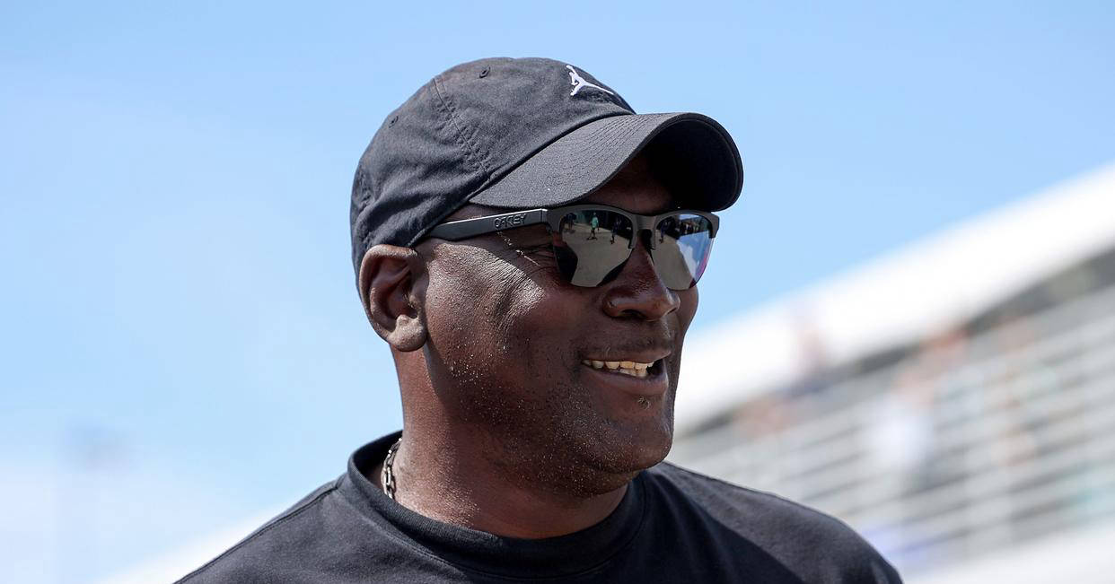 乔丹批评NBA负荷管理：常规赛门票承载球迷期待