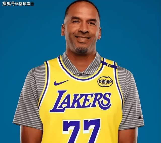 洛杉矶卧底下课！达拉斯战犯！湖人喊话：退役他的球衣吧！