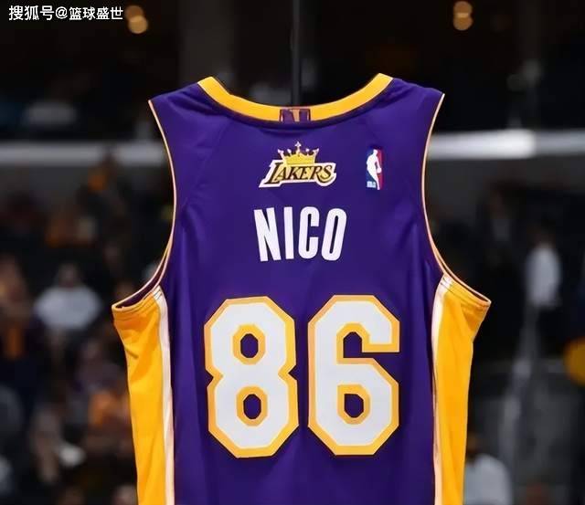 洛杉矶卧底下课！达拉斯战犯！湖人喊话：退役他的球衣吧！