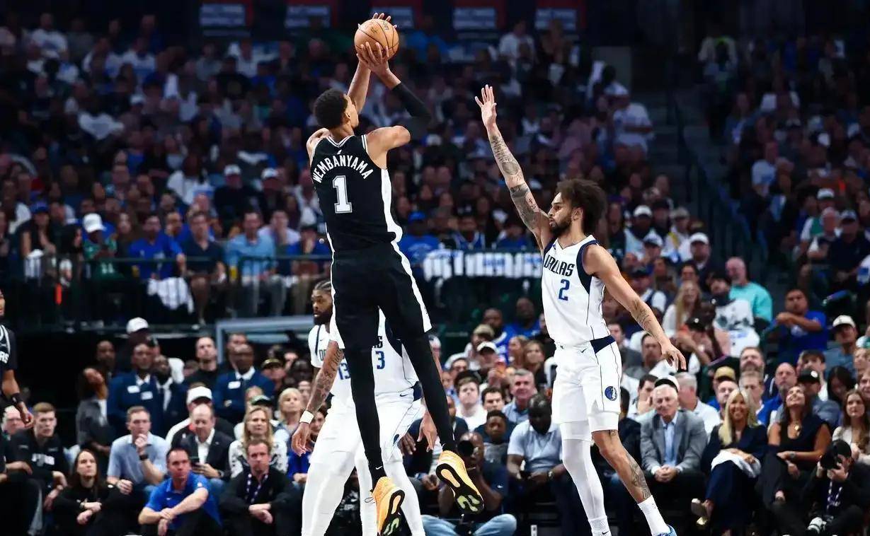 5x5数据NBA第三人！文班亚马：盖帽三双+准三双，现役第一人