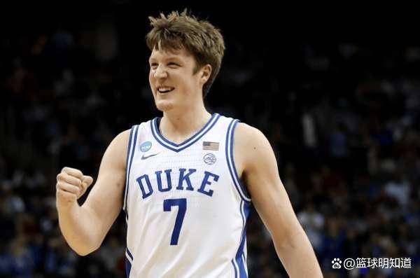 从2K玩家到NBA神射！康·克尼普尔的逆袭：游戏点亮篮球梦