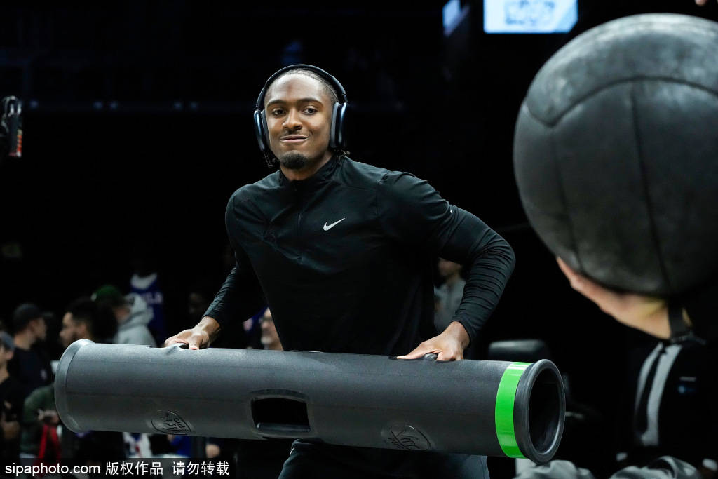 76人再战篮网：泰瑞斯-马克西能否延续火热状态？