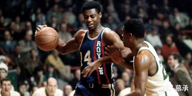 NBA历史巨星榜TOP20！矮个大前锋入围，第1名竟是他！