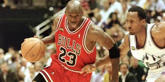 NBA历史巨星榜TOP20！矮个大前锋入围，第1名竟是他！